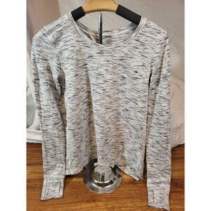 Lululemon Top Women's‎ 6 Heathered Grey Beat The Heat Long Sleeve Run